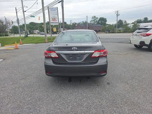Used 2013 Toyota Corolla L FWD image 5