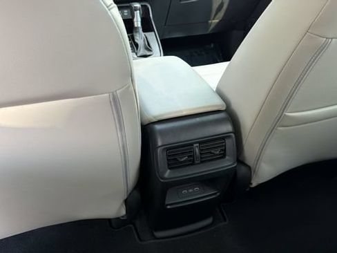 Used 2024 Honda CR-V EX-L image 21