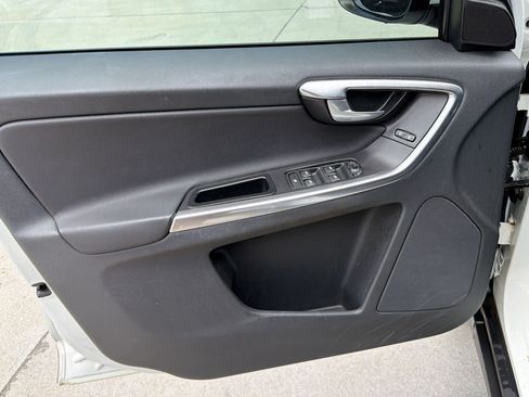 Used 2013 Volvo XC60 3.2 FWD image 22