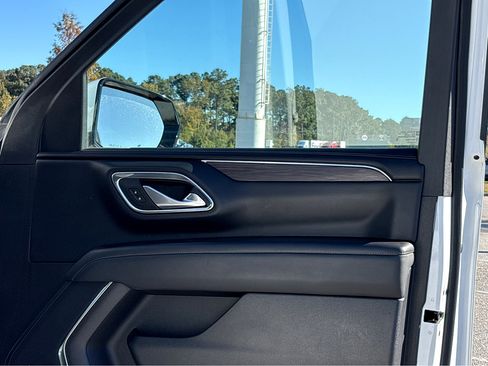 Used 2023 Chevrolet Tahoe LT image 17