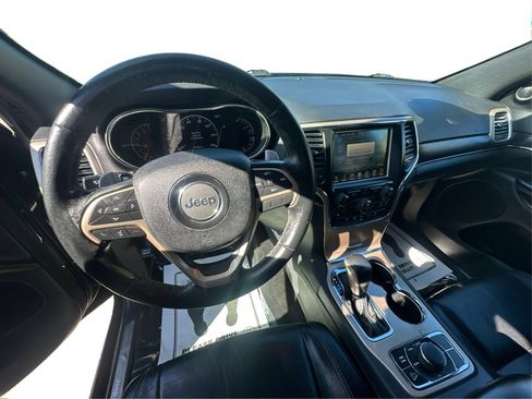 Used 2017 Jeep Grand Cherokee Limited image 33