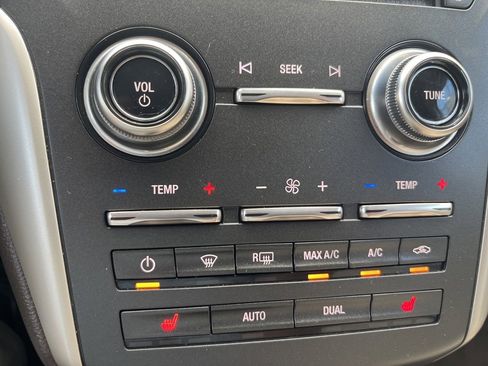 Used 2018 Lincoln MKC Premiere image 20