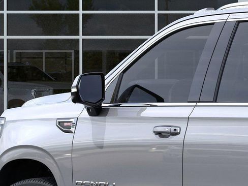 New 2026 GMC Yukon XL Denali w/ Sun & Power Step Package AWD/4WD image 12