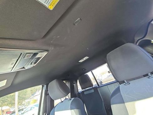 Used 2021 Toyota Tacoma TRD Sport w/ Technology Package image 14