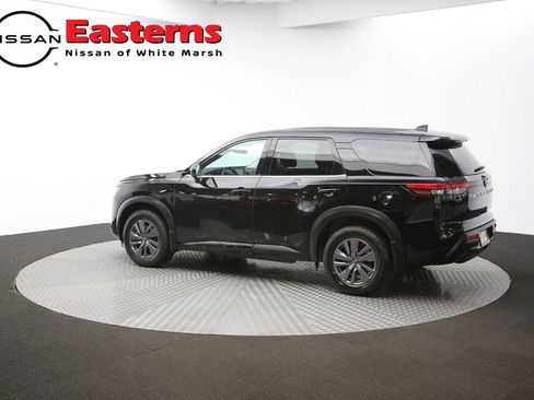 Used 2024 Nissan Pathfinder S image 77