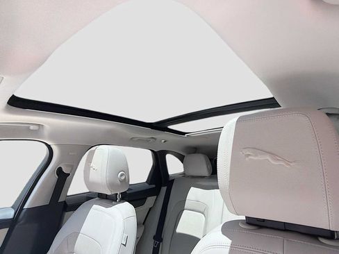 Certified 2022 Jaguar F-PACE S AWD/4WD image 15