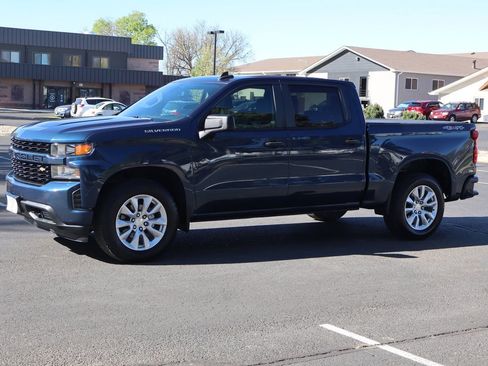 Used 2019 Chevrolet Silverado 1500 Custom w/ Custom Value Package image 10