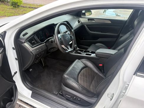 Used 2018 Hyundai Sonata Sport FWD image 2