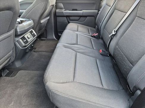 Used 2024 Ford F150 XLT w/ XLT Black Appearance Package RWD image 17