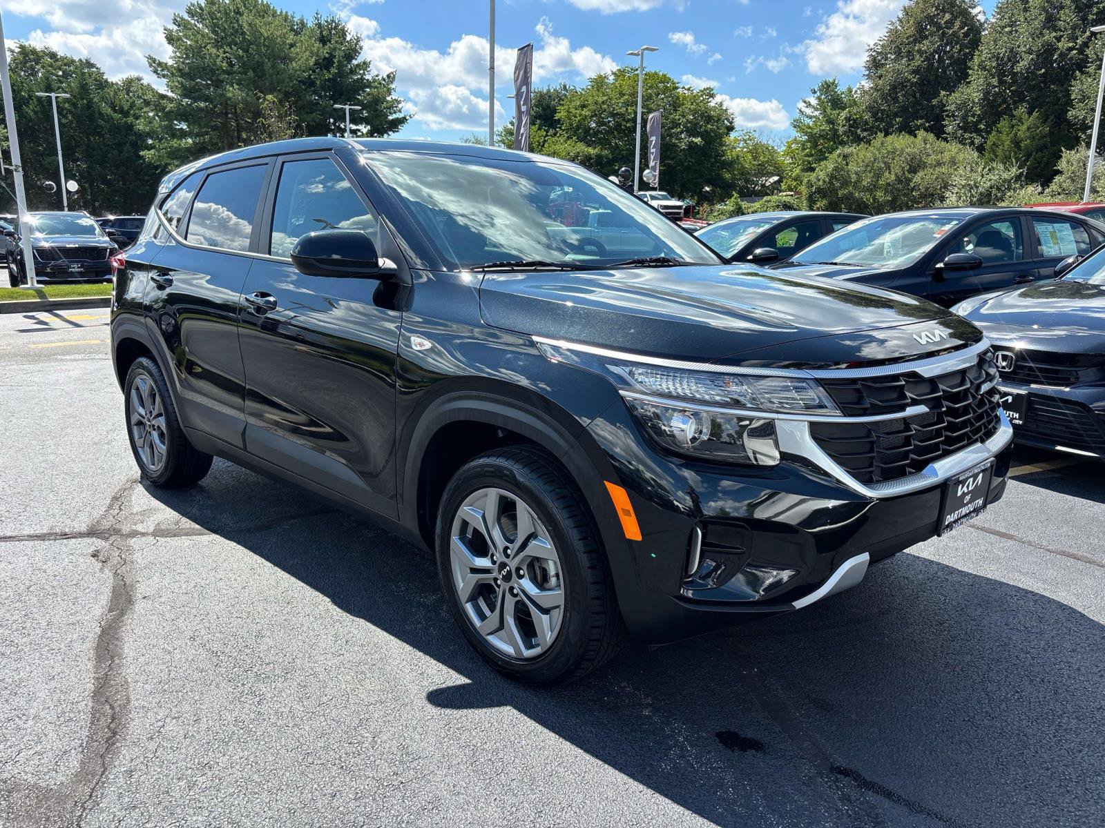 Used 2024 Kia Seltos LX AWD/4WD image 7