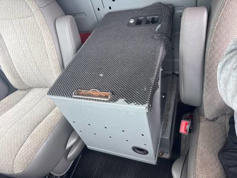 Used 2020 Chevrolet Express 2500 2500 3dr Extended Cargo Van w/ Safety Package image 14