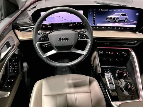 Used 2026 Audi Q5 Premium AWD/4WD image 4
