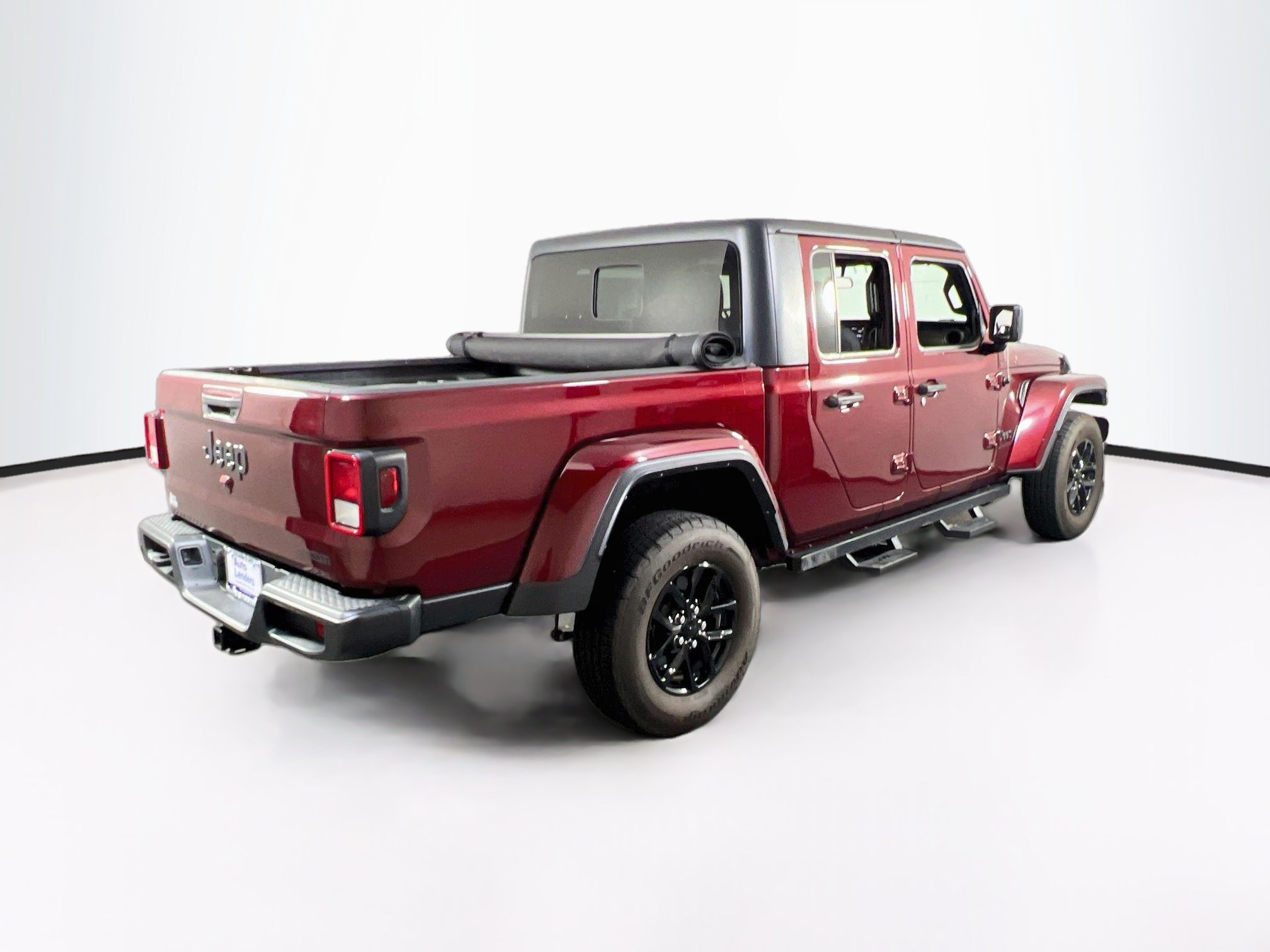 Used 2021 Jeep Gladiator Sport AWD/4WD image 5