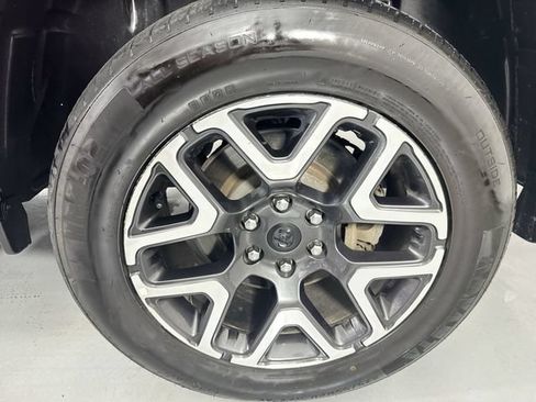 Used 2025 RAM 1500 Laramie AWD/4WD image 6