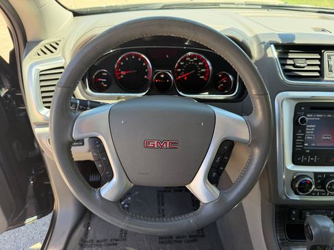 Used 2015 GMC Acadia SLT AWD/4WD image 19