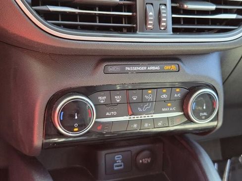 Used 2022 Ford Escape SE w/ Convenience Package AWD/4WD image 16
