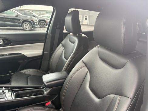 Used 2024 Jeep Compass Limited AWD/4WD image 18