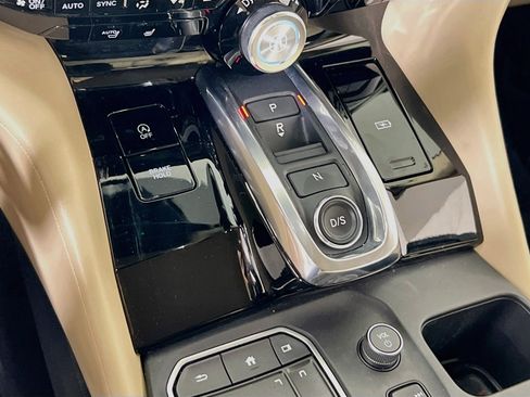 Used 2022 Acura MDX SH-AWD w/ Technology Package image 17
