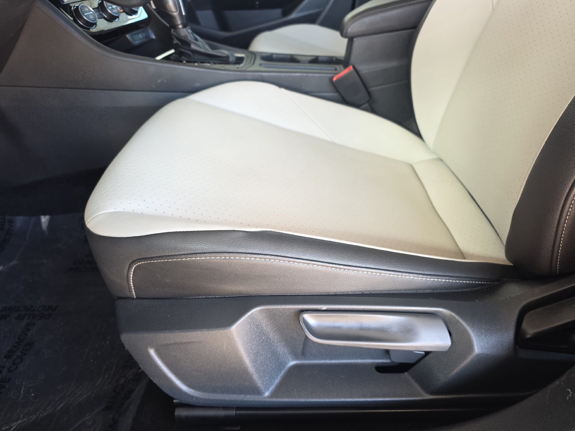 Used 2020 Volkswagen Jetta R-Line FWD image 27