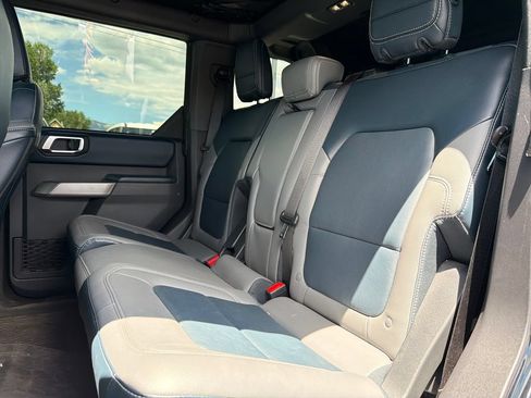 Certified 2023 Ford Bronco Outer Banks AWD/4WD image 36