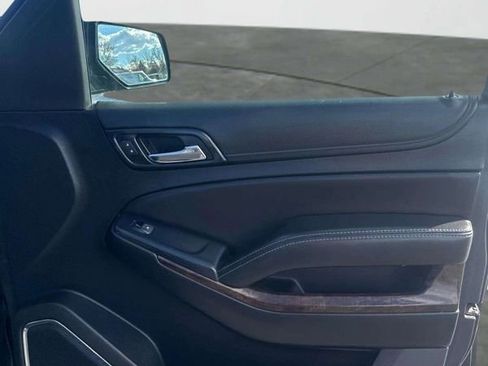 Used 2018 Chevrolet Tahoe LT w/ Luxury Package image 7