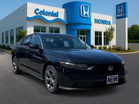 Used 2023 Honda Accord EX image 9