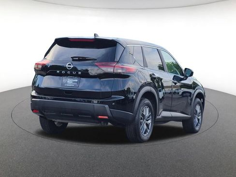 Used 2024 Nissan Rogue S FWD image 5