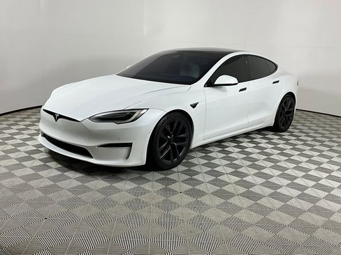 Used 2021 Tesla Model S Plaid image 1