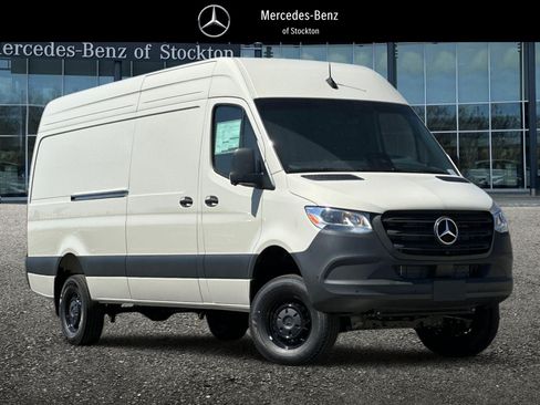 New 2026 Mercedes-Benz Sprinter 2500 image 1