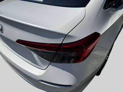 Used 2022 Honda Civic EX image 9