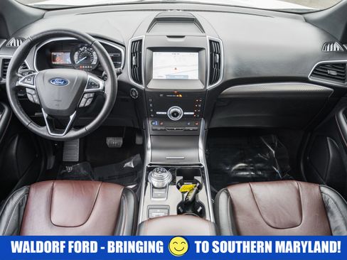 Used 2020 Ford Edge Titanium w/ Equipment Group 301A image 24
