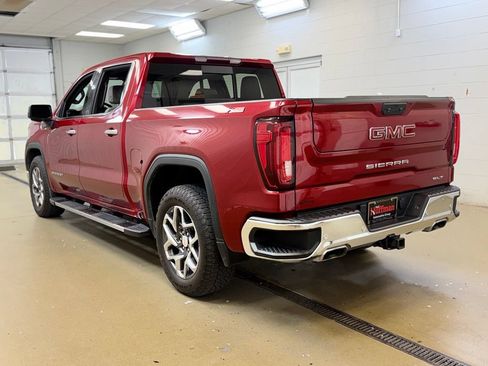 Used 2022 GMC Sierra 1500 SLT w/ SLT Premium Plus Package AWD/4WD image 9