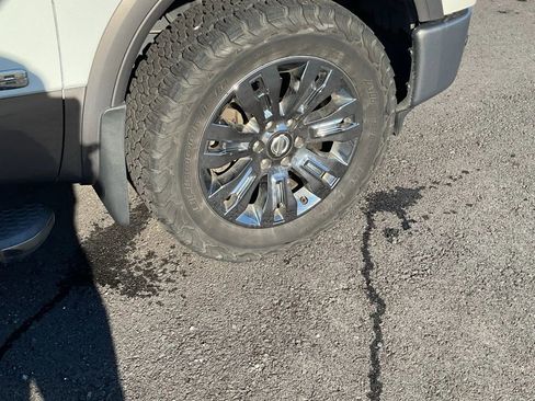 Used 2019 Nissan Titan Platinum Reserve w/ Platinum Utility Package image 12