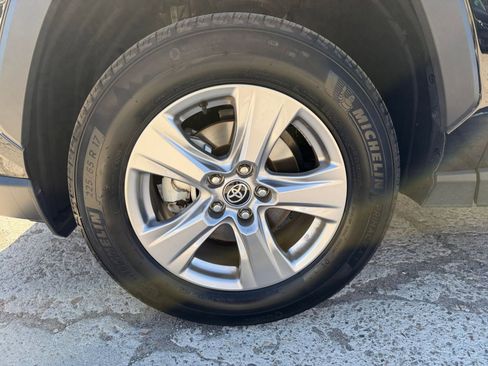 Used 2025 Toyota RAV4 XLE image 30