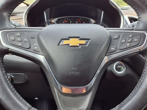 Used 2022 Chevrolet Equinox LT FWD image 14