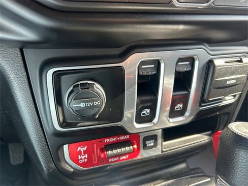 Used 2020 Jeep Wrangler Rubicon w/ LED Lighting Group image 18