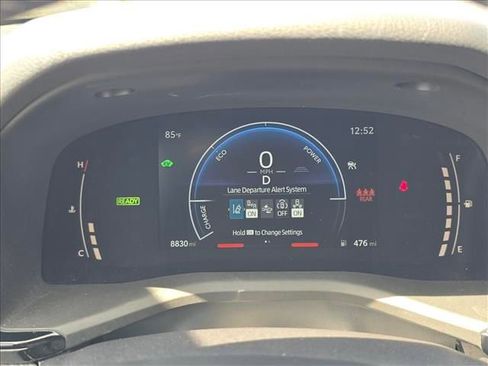 Used 2025 Toyota Camry SE w/ Convenience Package image 12