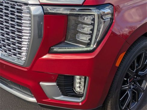 Used 2024 GMC Yukon Denali w/ Max Trailering Package image 9