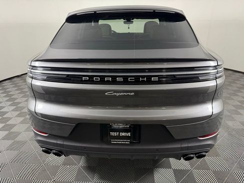 New 2025 Porsche Cayenne Coupe image 6