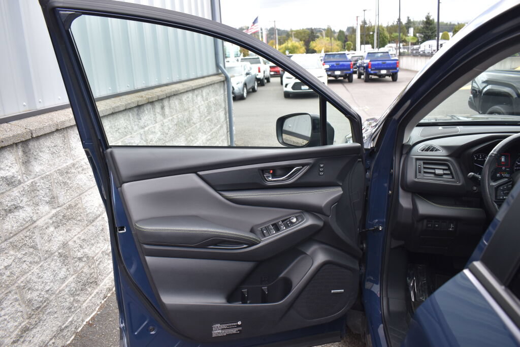 Used 2023 Subaru Ascent Onyx Edition Limited AWD/4WD image 17