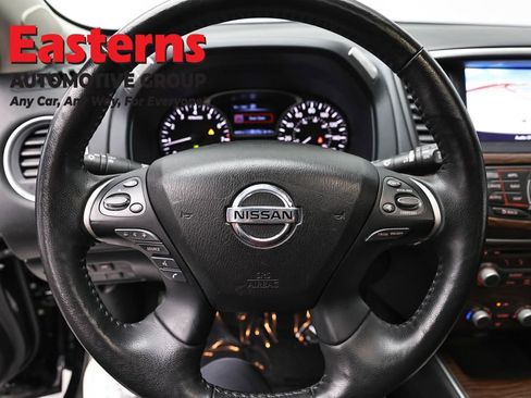 Used 2020 Nissan Pathfinder Platinum w/ Cargo Package AWD/4WD image 10