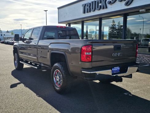 Used 2015 GMC Sierra 3500 SLT w/ Duramax Plus Package AWD/4WD image 9