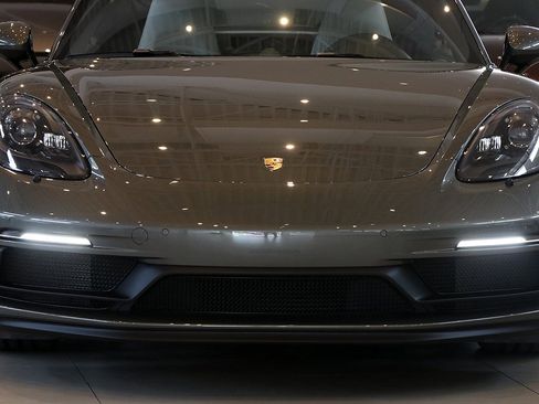 Used 2025 Porsche 718 Cayman GT4 image 15