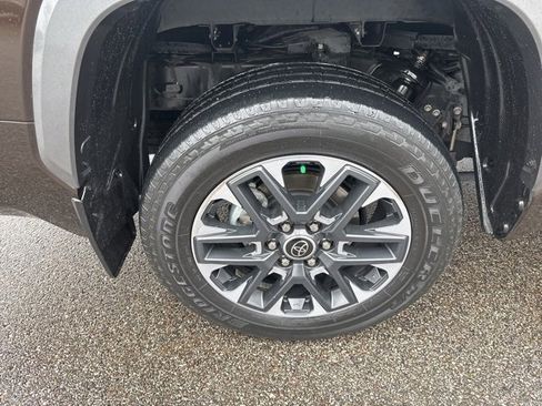 Used 2023 Toyota Tundra Limited image 15