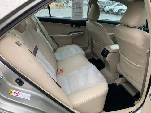 Used 2013 Toyota Camry LE image 15