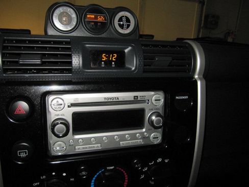 Used 2012 Toyota FJ Cruiser 4WD w/ Upgrade Pkg image 16