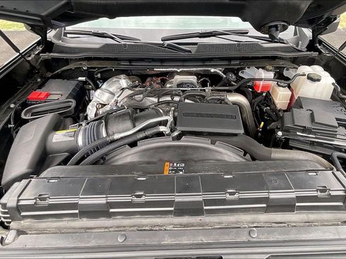 Used 2026 Chevrolet Silverado 2500 LTZ w/ LTZ Plus Package AWD/4WD image 10