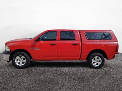 Used 2015 RAM 1500 4x4 Crew Cab w/ Exterior Appearance Group image 4