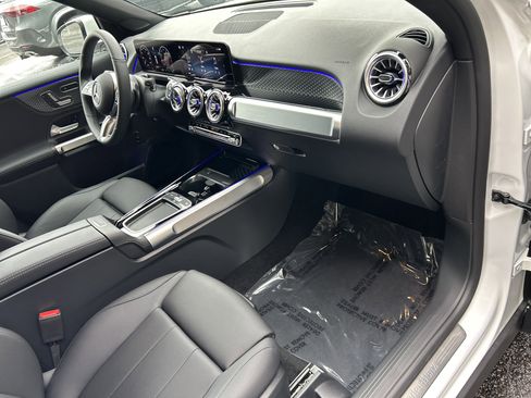 New 2026 Mercedes-Benz GLB 250 image 42