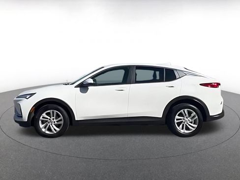 Used 2025 Buick Envista Preferred image 8